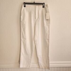 A New Day Women's Size 6 Tapered Leg White Dress Pants NWT‎